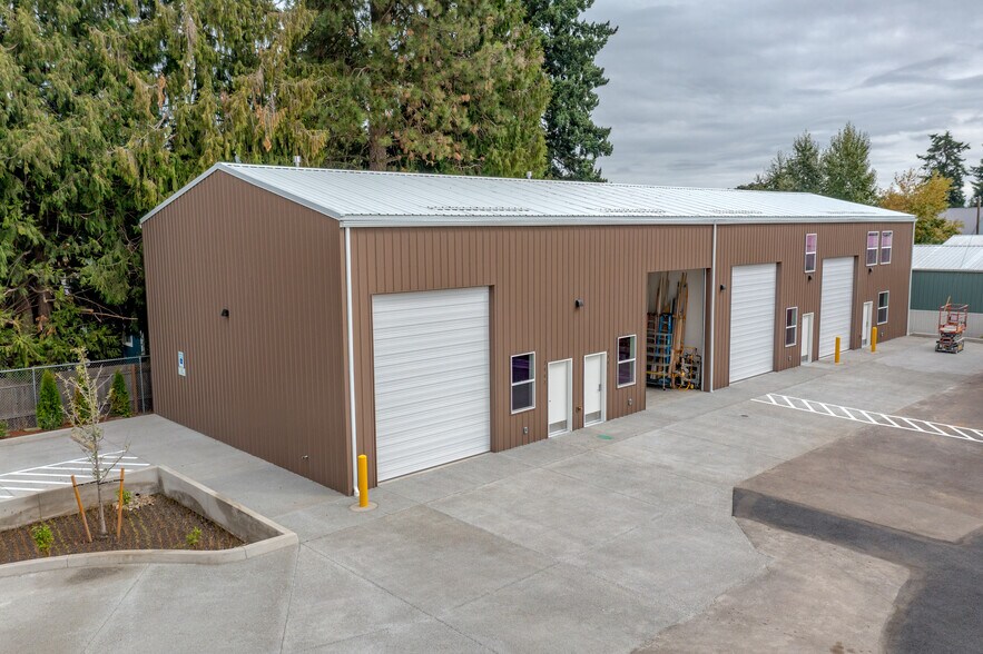 Primary Photo Of 3662-3668 Candlewood Ct NE, Keizer Industrial For Sale