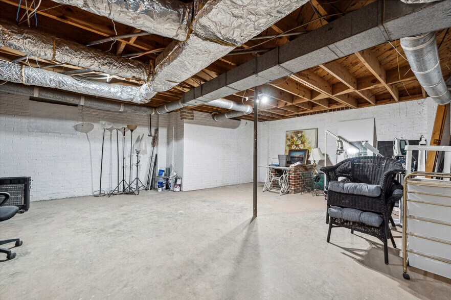 More Photos Of 5615 Cumming Hwy, Canton General Retail For Sale