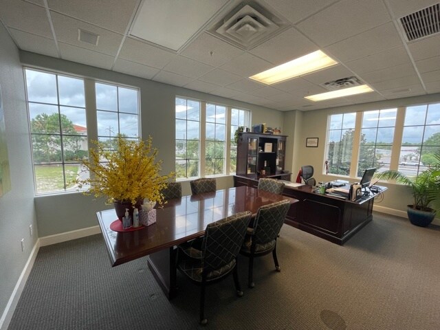 More Photos Of 42 Business Centre Dr, Miramar Beach Office For Sale