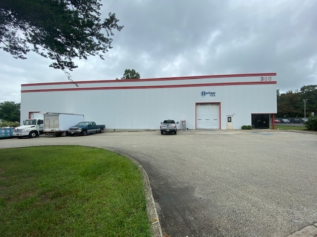 More Photos Of 300 Allied Pky, West Berlin Warehouse For Sale