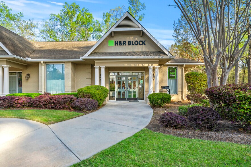More Photos Of 1100 Commerce Dr, Peachtree City Storefront Retail Office For Sale