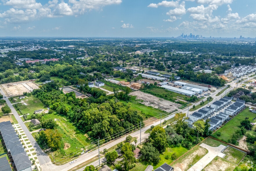 More Photos Of 5732 Wheatley St, Houston Land For Sale