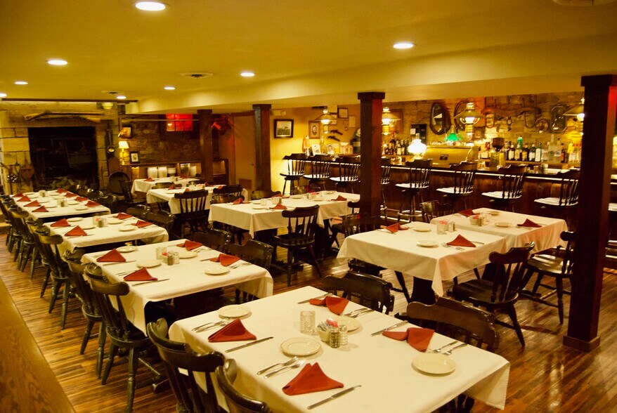 More Photos Of 690-692 State Route 66, Leechburg General Retail For Sale