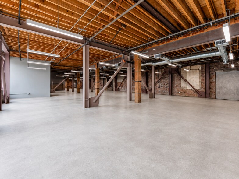 More Photos Of 440 Seaton St, Los Angeles Loft Creative Space For Lease