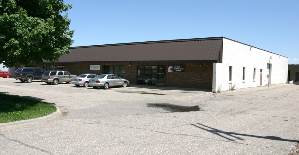 More Photos Of 12101-12109 12th Ave S, Burnsville Light Manufacturing For Lease