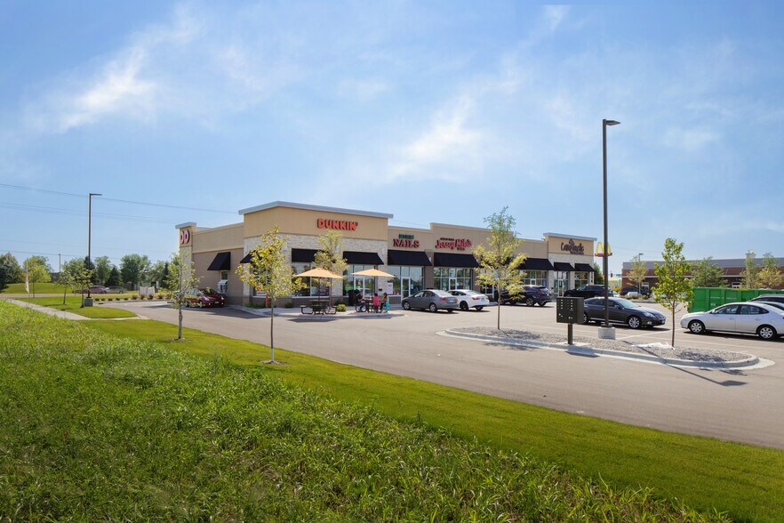 More Photos Of 7114 Otter Lake Rd, Lino Lakes Storefront For Lease