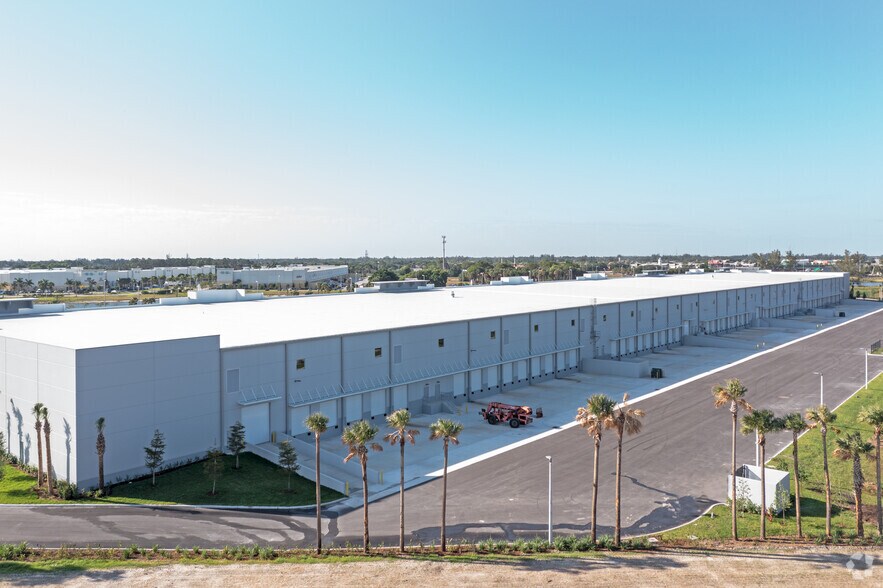 More Photos Of 1715 Meathe Dr, West Palm Beach Unknown For Lease