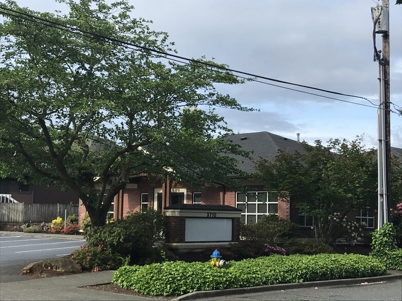 More Photos Of 3710 Grandview St, Gig Harbor Office For Sale