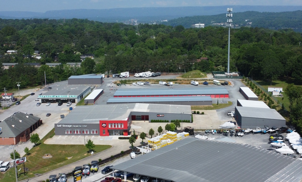 Primary Photo Of 4915 Highway 58, Chattanooga Self Storage For Sale