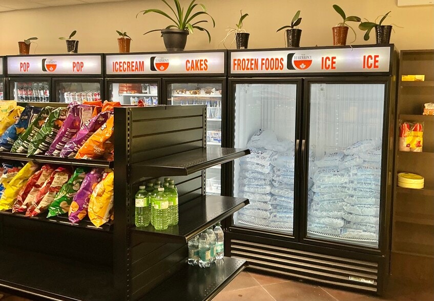 More Photos Of 292 Annapolis Av, Oshawa General Retail For Sale