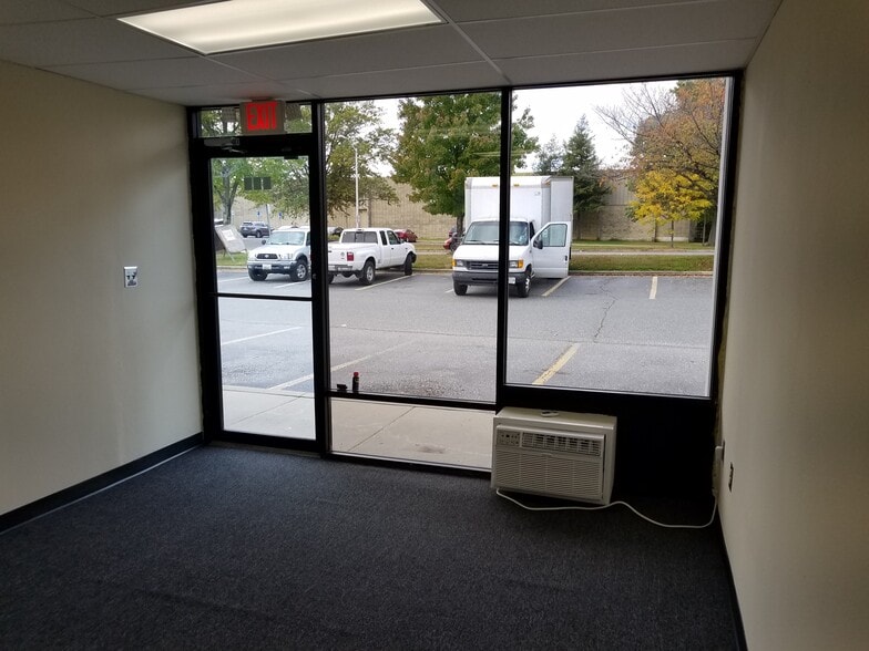 More Photos Of 9244 E Hampton Dr, Capitol Heights Unknown For Lease