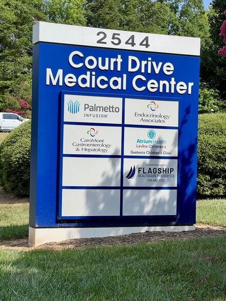More Photos Of 2544 Court Dr, Gastonia Medical For Lease