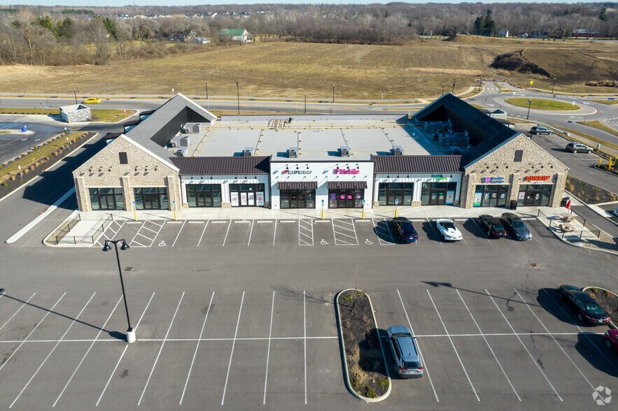 More Photos Of 50 Coughlin Ln, Delaware Storefront Retail Office For Lease