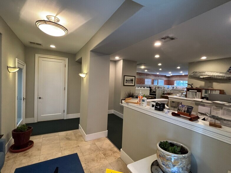 More Photos Of 51 E Huntington Dr, Arcadia Office For Sale
