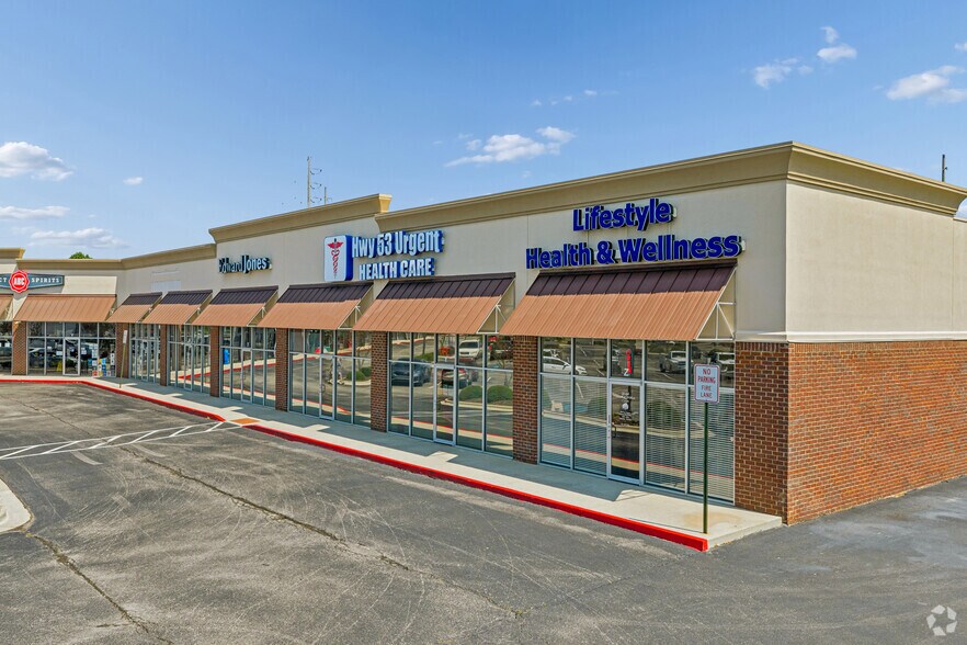 More Photos Of 3740-3760 Highway 53, Huntsville General Retail For Lease