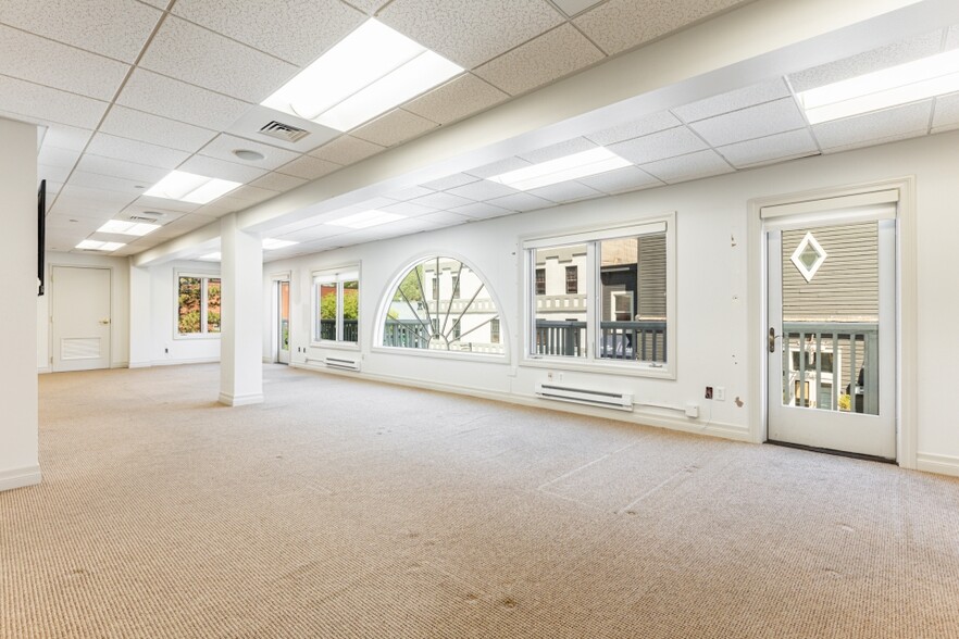 More Photos Of 537 Main St, Park City Storefront Retail Office For Lease