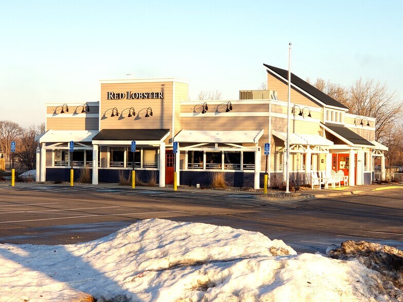 More Photos Of 1110 Buckeye Ave, Ames Office For Lease
