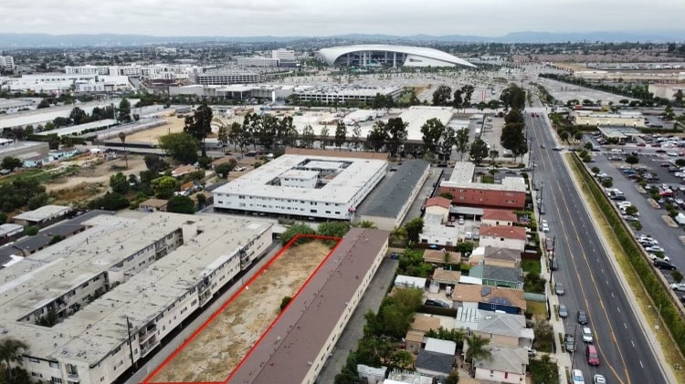 More Photos Of 3621 W 104th St, Inglewood Land For Lease