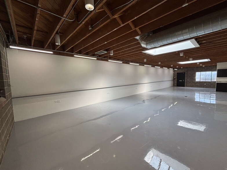 More Photos Of 3751 Robertson Blvd, Culver City Storefront Retail Office For Lease