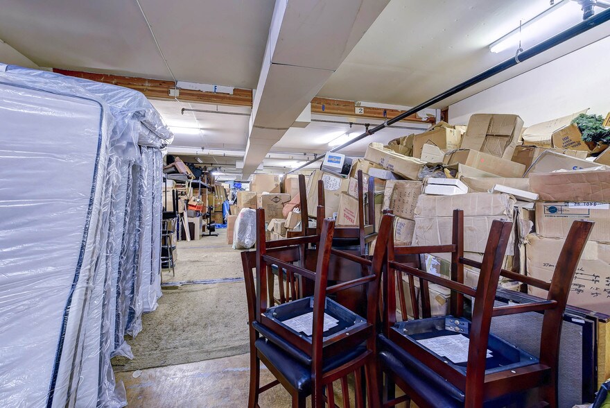 More Photos Of 20423 Highway 99, Lynnwood Freestanding For Sale