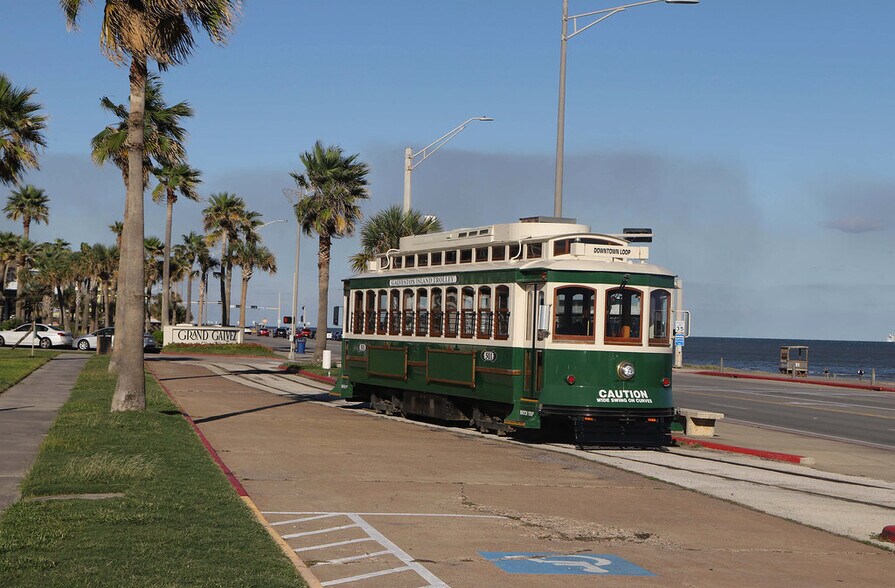 More Photos Of 2102 Seawall Blvd, Galveston Land For Sale