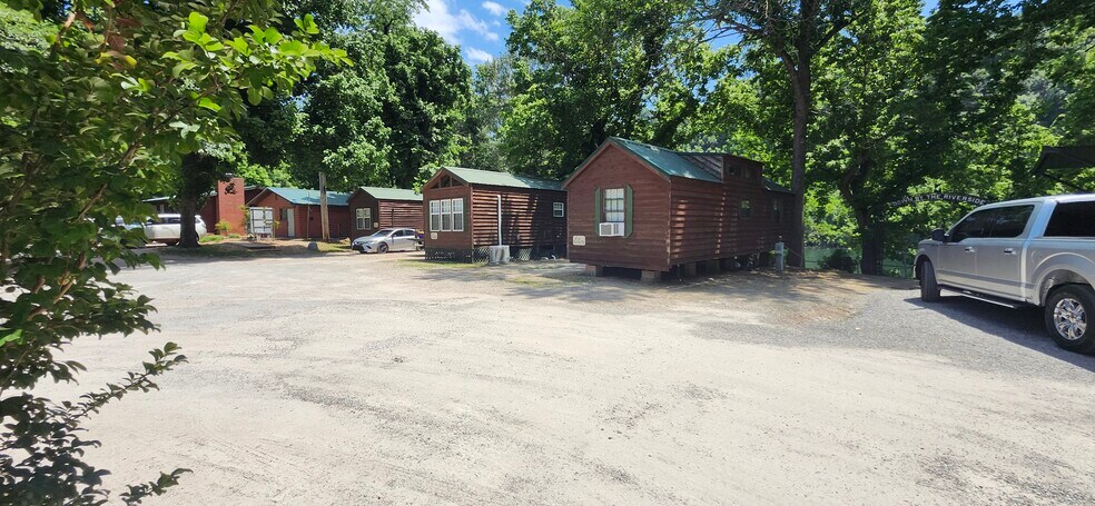 More Photos Of 469 River Rd, Lakeview Trailer Camper Park For Sale