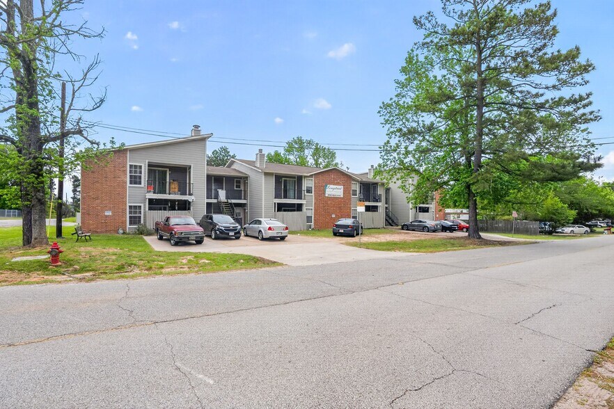 More Photos Of 214 Longstreet Rd, Willis Apartments For Sale