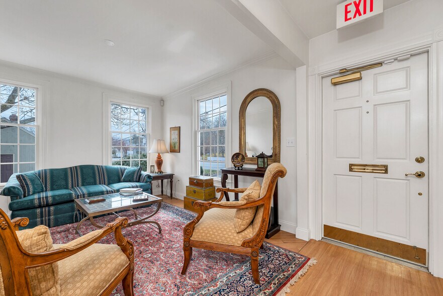 More Photos Of 205 Chelmsford St, Chelmsford Office Residential For Sale