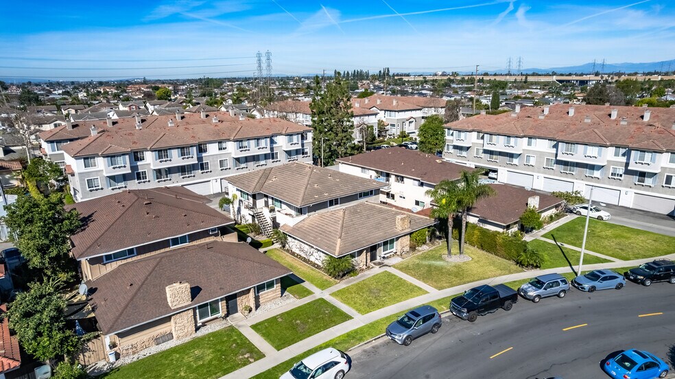 More Photos Of 13561 Arizona St, Westminster Apartments For Sale