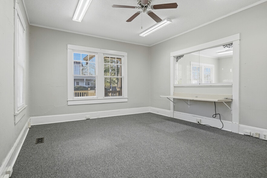 More Photos Of 615 Barlow St, Americus Healthcare For Sale