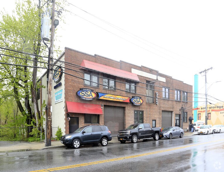 More Photos Of 925 Saw Mill River Rd, Yonkers Manufacturing For Lease