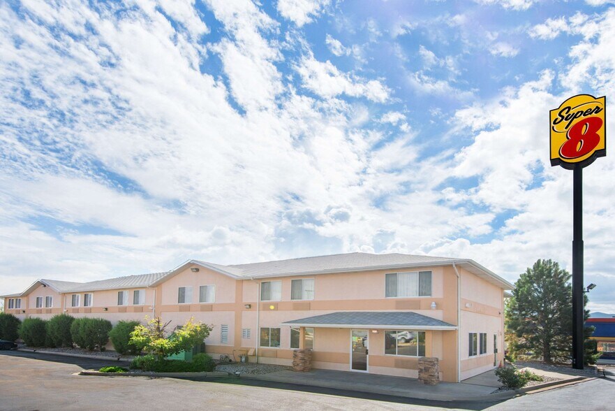 Primary Photo Of 1924 Freedom Rd, Trinidad Hotel For Sale