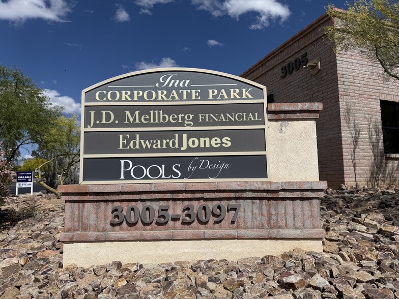 More Photos Of 3017 W Ina Rd, Tucson Office For Lease