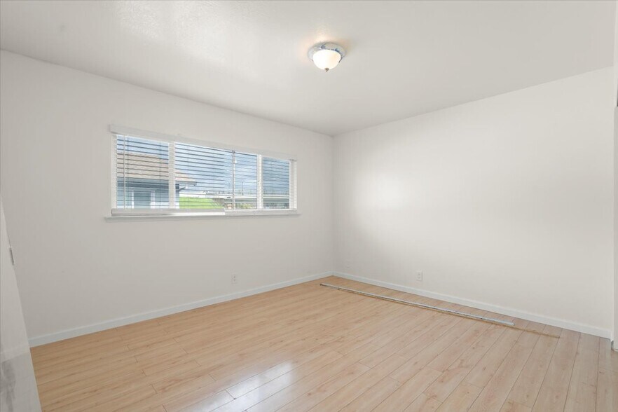More Photos Of 590 Stoney Ct, Gilroy Apartments For Sale