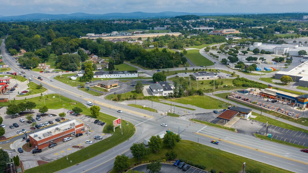More Photos Of 1475 Carlisle Rd, York General Retail For Sale
