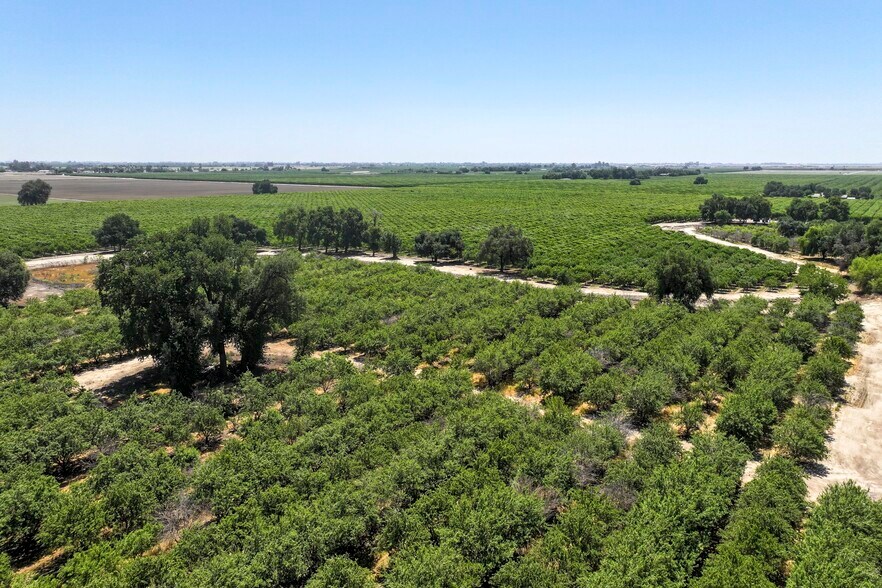 More Photos Of 9415 21st Ave, Lemoore Land For Sale