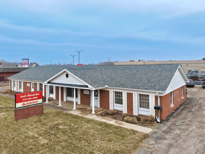 More Photos Of 111 Longwood Dr, Laporte Freestanding For Lease