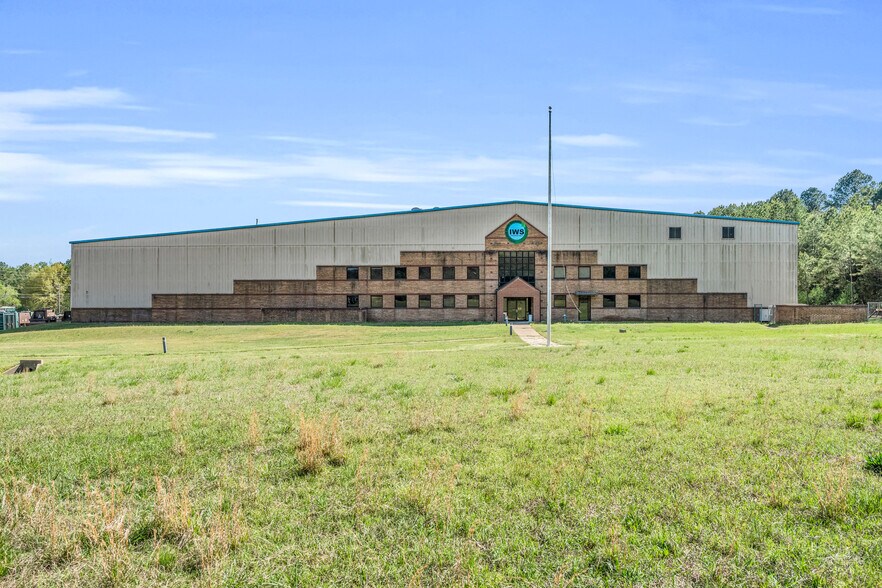 More Photos Of 8384 Highway 18, Vernon Flex For Sale