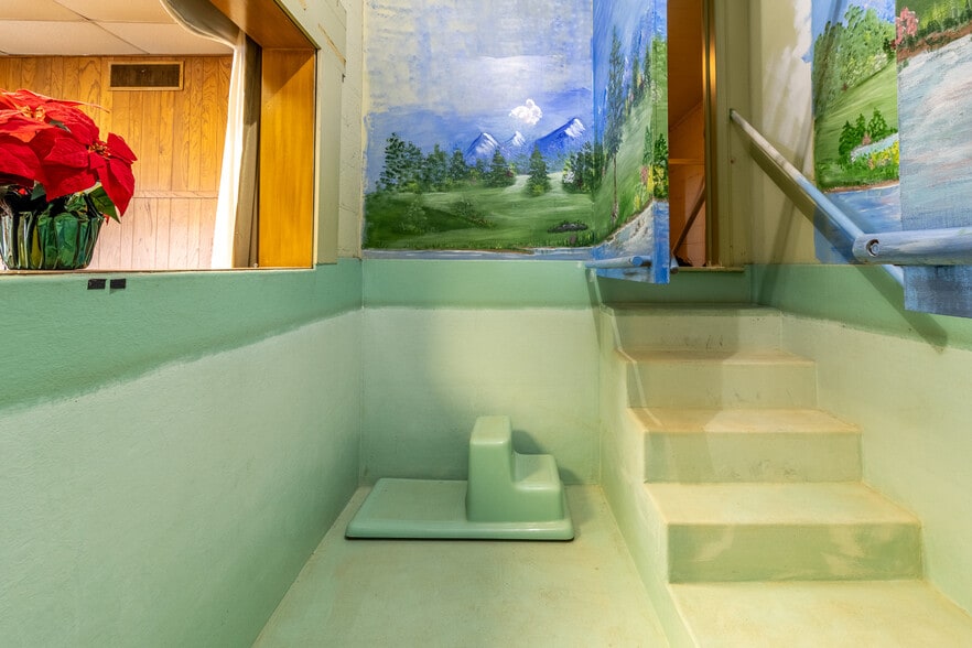 More Photos Of 5502 Dayton Blvd, Chattanooga Religious Facility For Sale