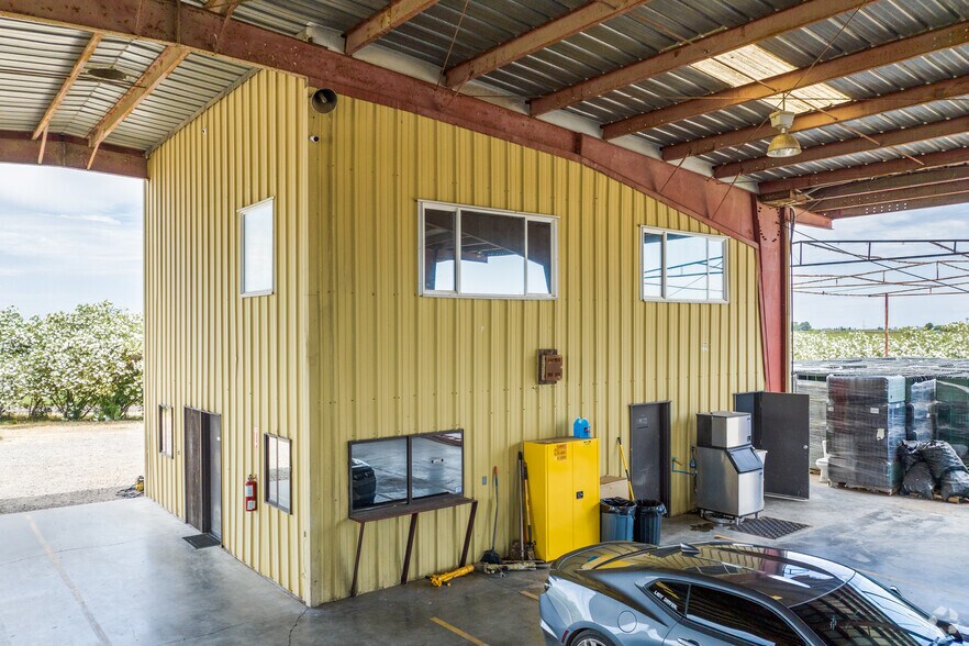More Photos Of 2933 French Camp, Manteca Land For Lease