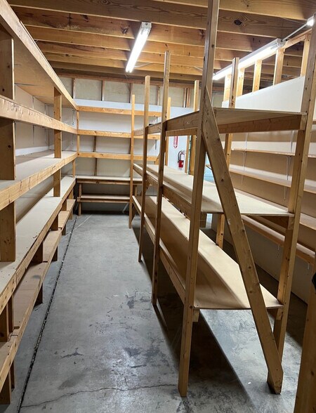 More Photos Of 3445 SW 6th St, Ocala Manufacturing For Sale