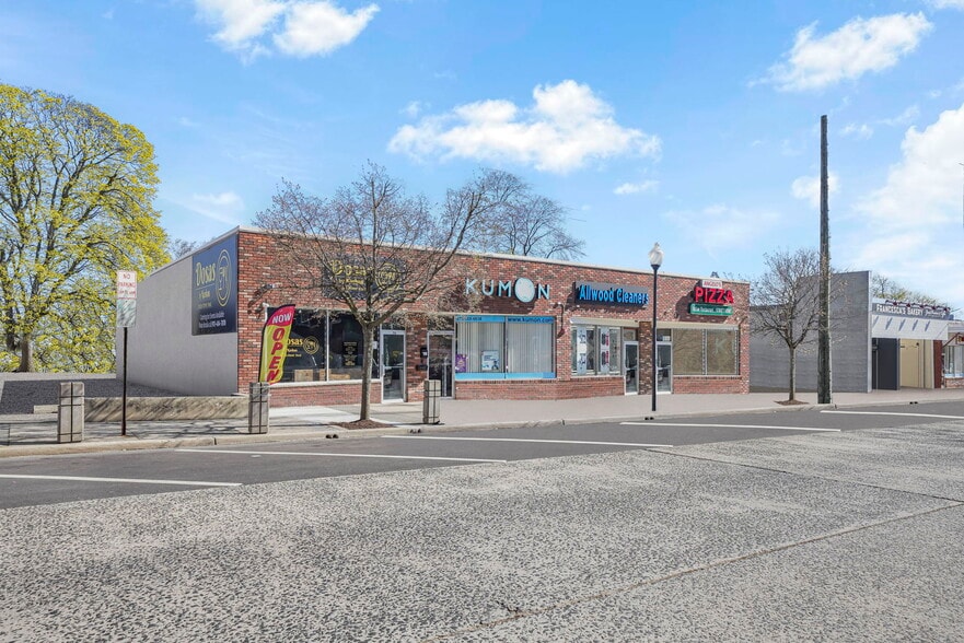 More Photos Of 72-76 Market St, Clifton Restaurant For Sale