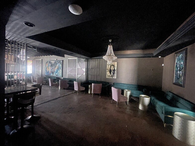 More Photos Of 1517 E Las Olas Blvd, Fort Lauderdale Bar For Lease