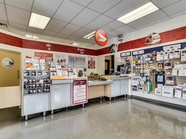 More Photos Of 107-111 Rue Maclaren E, Gatineau General Retail For Lease