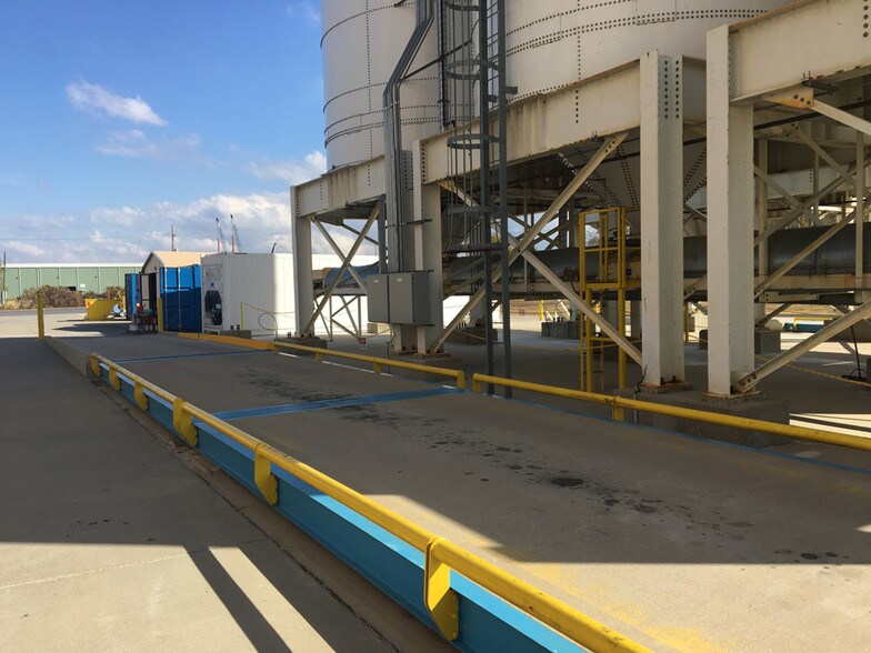 More Photos Of 3000 Doug Attaway Blvd, Shreveport Manufacturing For Lease