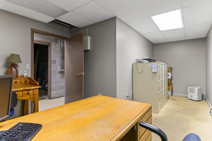 More Photos Of 2983 Cove Mountain Rd, Martinsburg Convenience Store For Sale