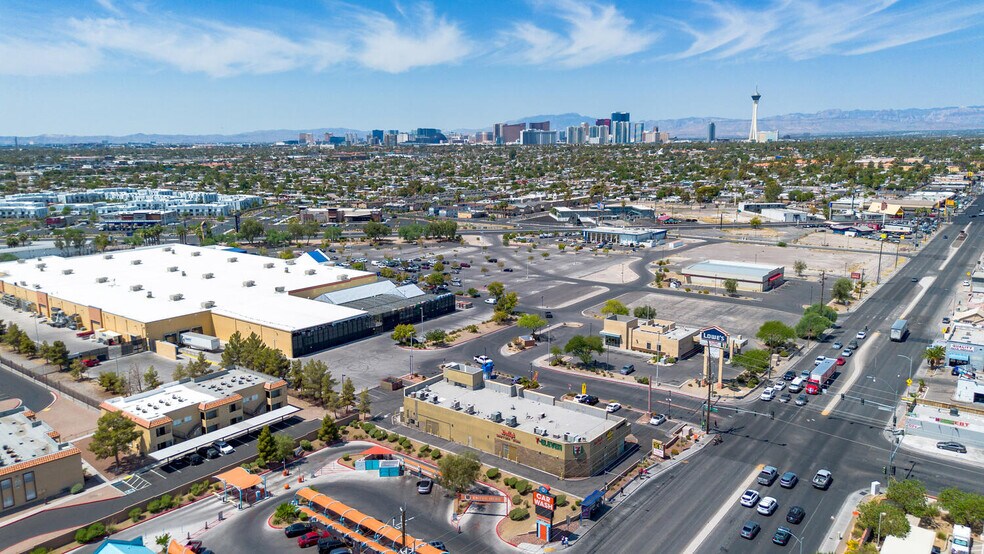 More Photos Of 2877 E Charleston Blvd, Las Vegas Freestanding For Sale