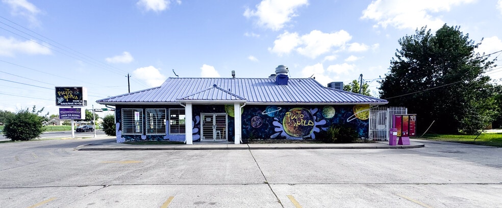 Primary Photo Of 8903 Cullen Blvd, Houston Restaurant For Sale