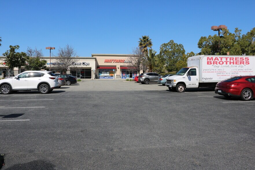 More Photos Of 2712 Canyon Springs Pky, Riverside Storefront Retail Office For Lease