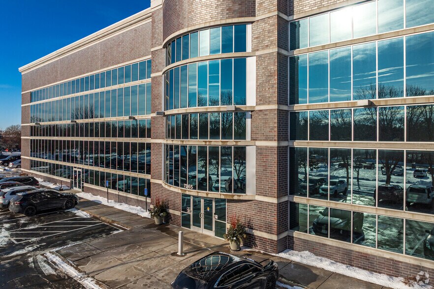 More Photos Of 7365 Kirkwood Ct, Maple Grove Office For Lease